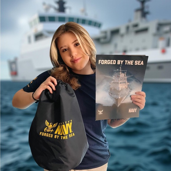 Meet your Posher, Mindi - Picture 7 of 12